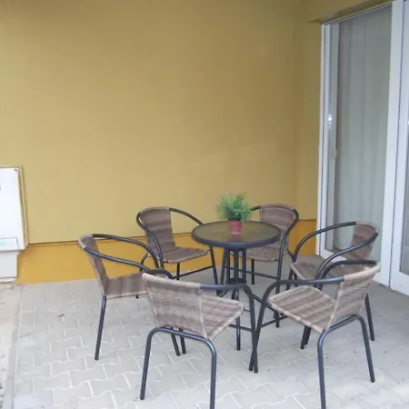 公寓 Palma Apartman *